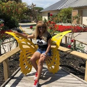 Meet your Posher, Odalys